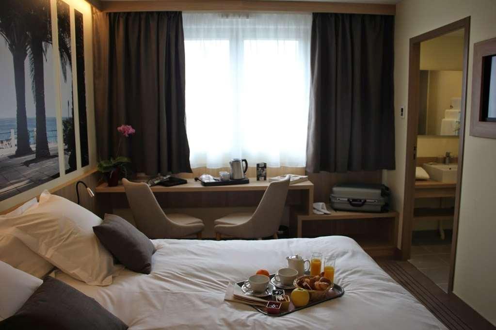 Brit Hotel Montargis Mormant-sur-Vernisson Habitación foto